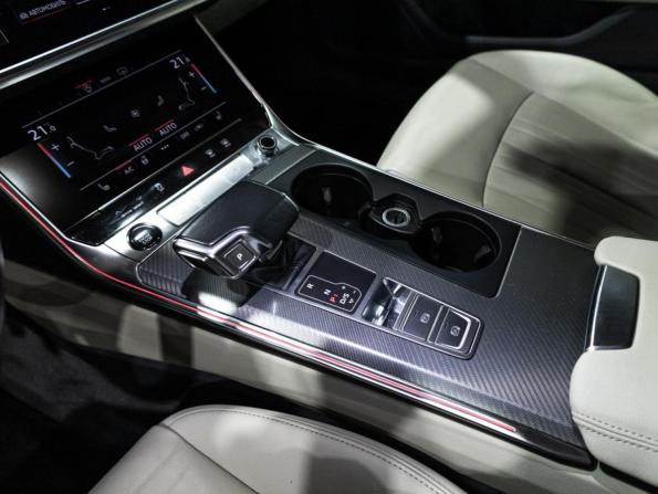 Audi A6 V (C8) с пробегом 2021 года, цена 3 759 700 рублей, 106980 км, седан, Автокод Объявления
