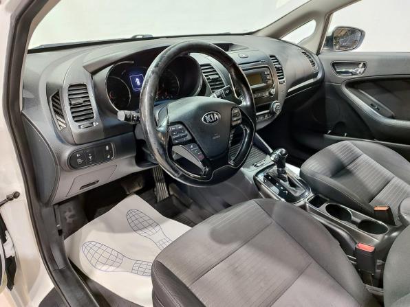 Kia Cerato III Рестайлинг (Classic) с пробегом 2017 года, цена 1 450 000 рублей, 140000 км, седан, Автокод Объявления