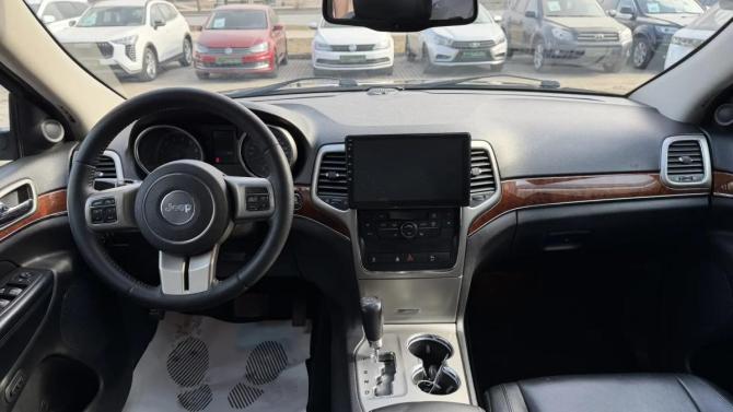 Jeep Grand Cherokee IV (WK2) с пробегом 2012 года, цена 1 450 000 рублей, 220451 км, внедорожник, Автокод Объявления
