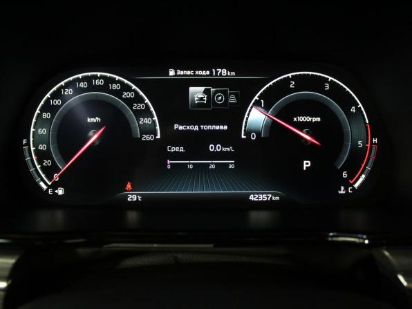 Kia Mohave I Рестайлинг 2 с пробегом 2022 года, цена 5 299 000 рублей, 42353 км, внедорожник, Автокод Объявления