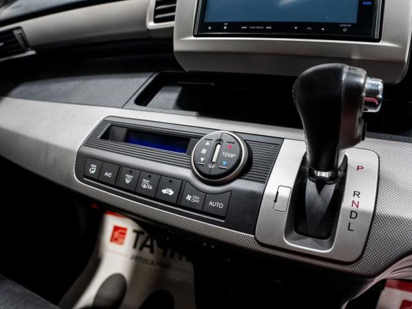 Honda Freed I Рестайлинг 2 с пробегом 2014 года, цена 1 250 000 рублей, 122112 км, компактвэн, Автокод Объявления
