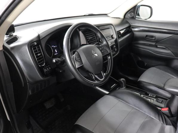 Mitsubishi Outlander III Рестайлинг 3 с пробегом 2019 года, цена 2 249 000 рублей, 123890 км, внедорожник, Автокод Объявления