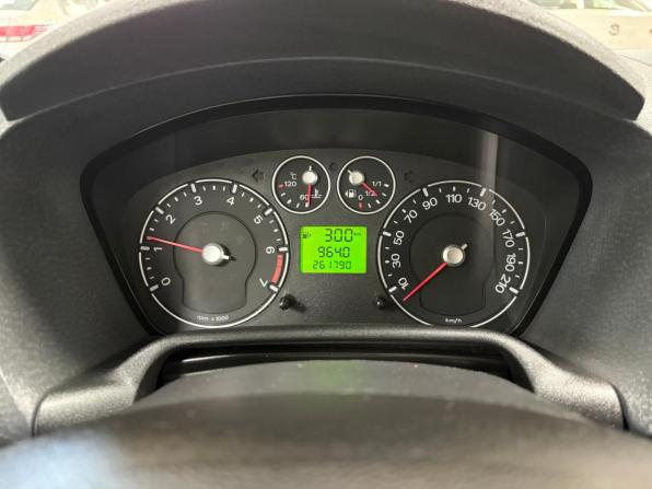 Ford Fusion I Рестайлинг с пробегом 2006 года, цена 298 000 рублей, 261790 км, хэтчбек, Автокод Объявления