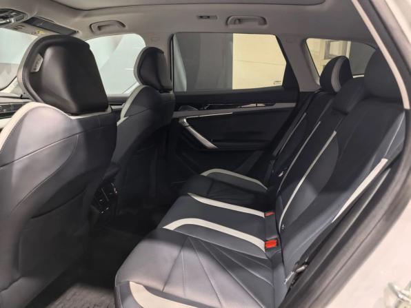 Geely Atlas II с пробегом 2024 года, цена 2 945 000 рублей, 31500 км, внедорожник, Автокод Объявления