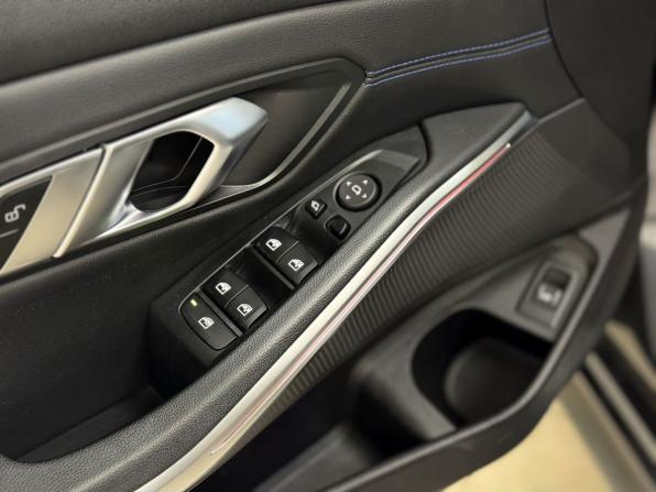 BMW 3 серии VII (G2x) с пробегом 2021 года, цена 4 300 000 рублей, 95781 км, седан, Автокод Объявления