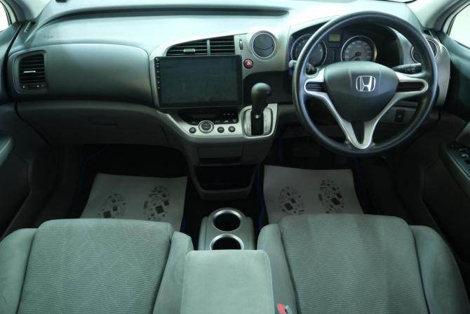 Honda Stream II Рестайлинг с пробегом 2010 года, цена 1 319 000 рублей, 102000 км, компактвэн, Автокод Объявления