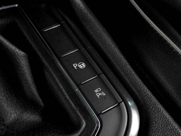 Volkswagen Tiguan II с пробегом 2017 года, цена 2 449 000 рублей, 150231 км, внедорожник, Автокод Объявления