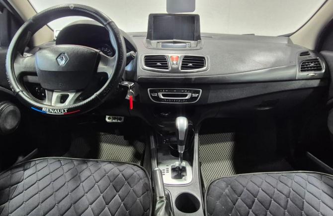 Renault Fluence I с пробегом 2010 года, цена 586 000 рублей, 221637 км, седан, Автокод Объявления