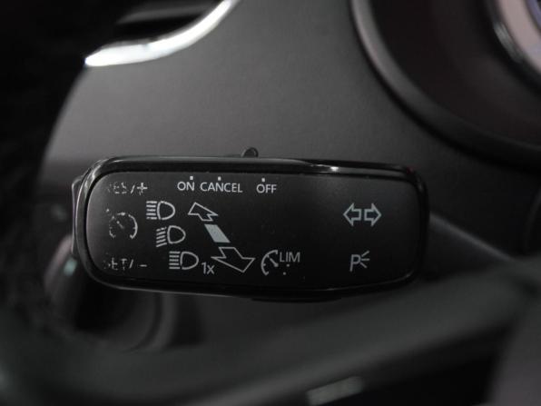 Skoda Octavia III (A7) Рестайлинг с пробегом 2018 года, цена 1 449 000 рублей, 180987 км, лифтбек, Автокод Объявления
