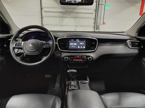 Kia Sorento III Prime Рестайлинг с пробегом 2018 года, цена 2 175 000 рублей, 159000 км, внедорожник, Автокод Объявления
