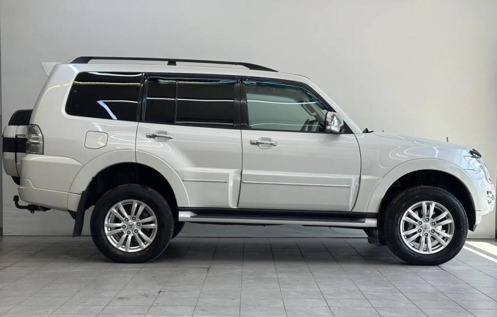 Mitsubishi Pajero IV Рестайлинг 2 Барнаул  - изображение 5