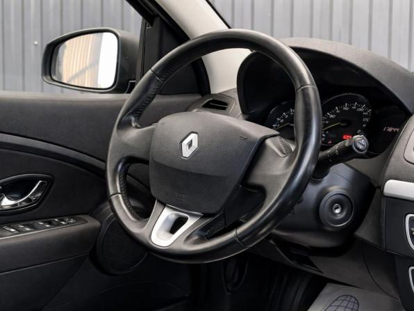 Renault Megane III с пробегом 2012 года, цена 737 000 рублей, 178442 км, хэтчбек, Автокод Объявления