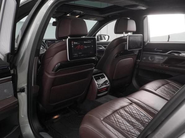 BMW 7 серии VI (G11/G12) Рестайлинг с пробегом 2022 года, цена 8 692 000 рублей, 50367 км, седан, Автокод Объявления