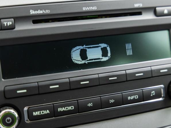Skoda Octavia II (A5) Рестайлинг с пробегом 2012 года, цена 1 048 000 рублей, 179665 км, лифтбек, Автокод Объявления