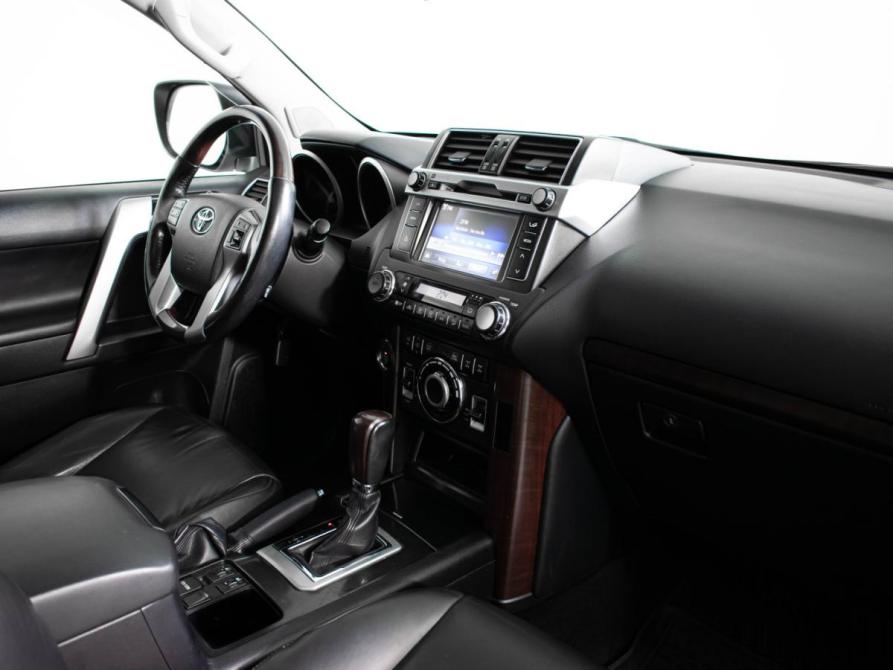 Toyota Land Cruiser Prado 150 Series Рестайлинг 1 Москва  - изображение 12
