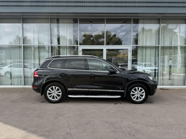 Volkswagen Touareg II с пробегом 2013 года, цена 2 070 000 рублей, 243111 км, внедорожник, Автокод Объявления