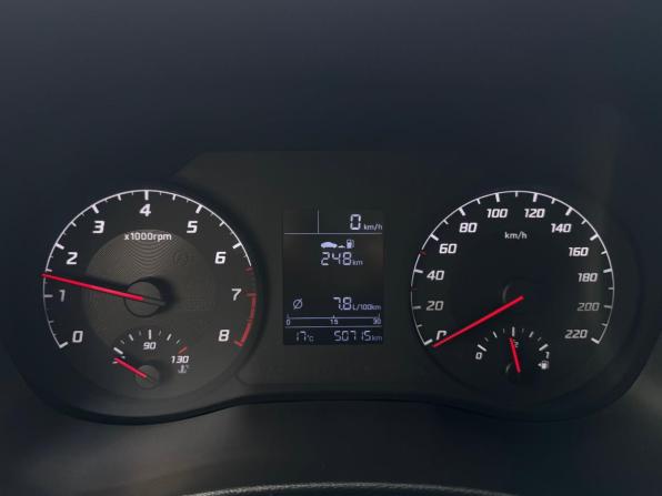 Hyundai Solaris II Рестайлинг с пробегом 2021 года, цена 1 349 000 рублей, 50713 км, седан, Автокод Объявления