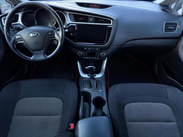 Kia Ceed II Рестайлинг с пробегом 2017 года, цена 1 290 000 рублей, 149000 км, универсал, Автокод Объявления