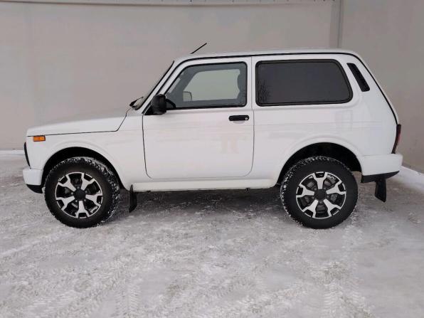 Lada (ВАЗ) Niva Legend с пробегом 2024 года, цена 885 000 рублей, 8300 км, внедорожник, Автокод Объявления