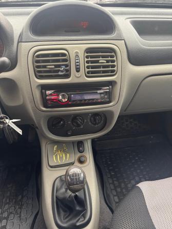 Renault Symbol I Рестайлинг с пробегом 2003 года, цена 225 000 рублей, 297000 км, седан, Автокод Объявления