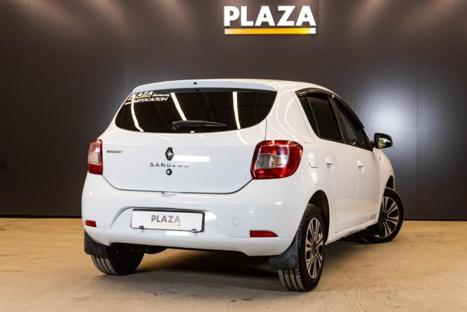 Renault Sandero II с пробегом 2017 года, цена 1 065 000 рублей, 117356 км, хэтчбек, Автокод Объявления
