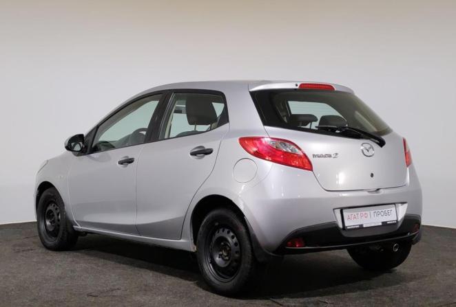Mazda 2 II (DE) с пробегом 2010 года, цена 500 000 рублей, 136895 км, хэтчбек, Автокод Объявления