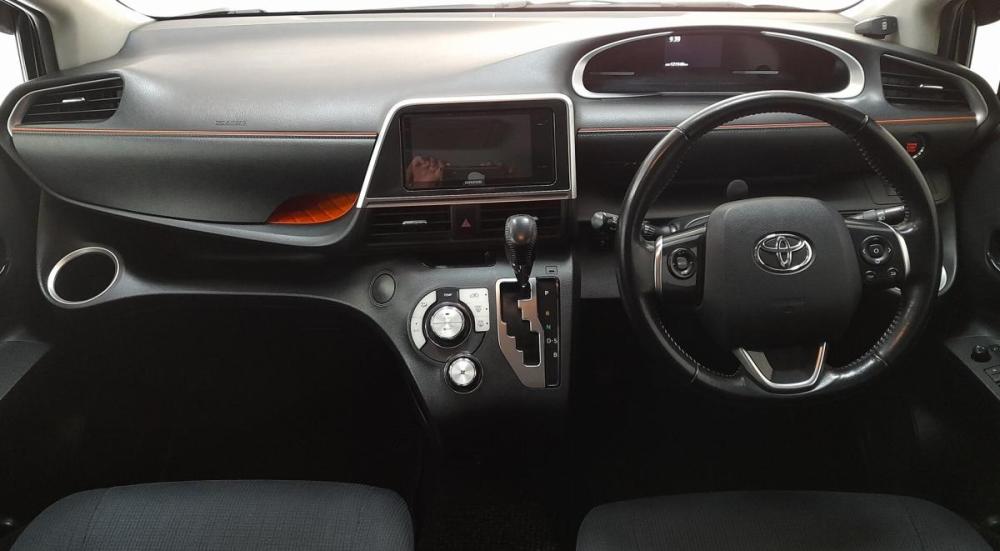 Toyota Sienta II Новокузнецк  - изображение 13
