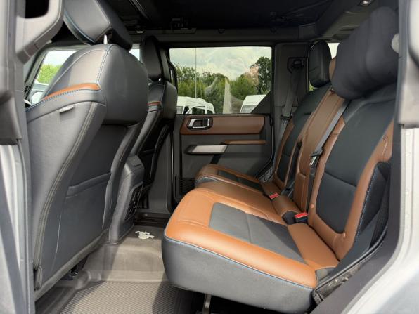 Ford Bronco VI с пробегом 2022 года, цена 7 300 000 рублей, 17000 км, внедорожник, Автокод Объявления