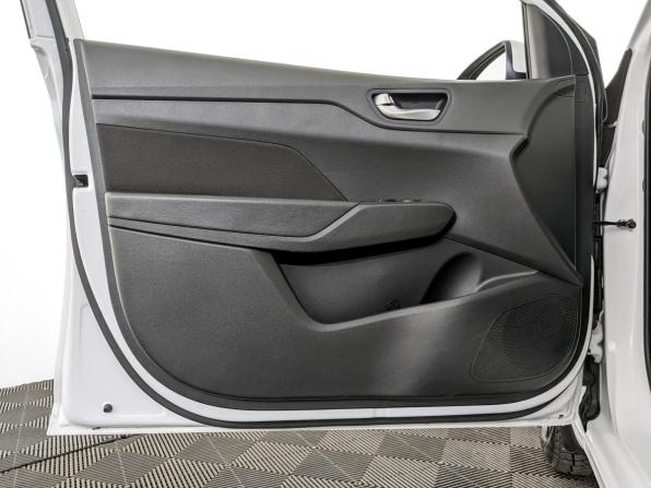 Hyundai Solaris II Рестайлинг с пробегом 2022 года, цена 1 620 000 рублей, 69491 км, седан, Автокод Объявления