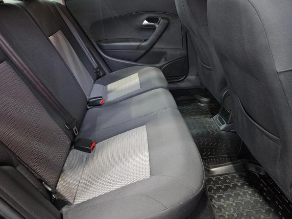 Volkswagen Polo V с пробегом 2015 года, цена 1 049 000 рублей, 70965 км, седан, Автокод Объявления
