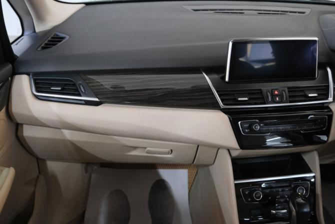 BMW 2 серии Active Tourer F45 с пробегом 2016 года, цена 1 629 000 рублей, 104000 км, компактвэн, Автокод Объявления