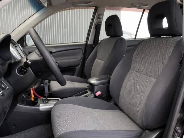 Toyota RAV4 II (XA20) Рестайлинг с пробегом 2005 года, цена 857 000 рублей, 303533 км, внедорожник, Автокод Объявления
