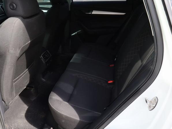 Skoda Karoq I с пробегом 2021 года, цена 2 315 000 рублей, 91606 км, внедорожник, Автокод Объявления