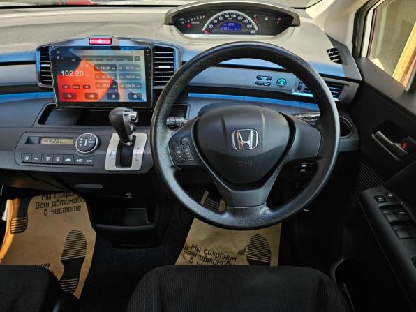 Honda Freed I Рестайлинг с пробегом 2012 года, цена 1 240 000 рублей, 153700 км, компактвэн, Автокод Объявления