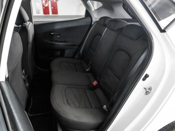 Kia Ceed II Рестайлинг с пробегом 2018 года, цена 1 510 000 рублей, 140503 км, хэтчбек, Автокод Объявления