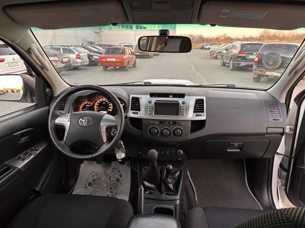 Toyota Hilux VII Рестайлинг с пробегом 2014 года, цена 2 499 000 рублей, 138000 км, offers.body_type.unknown, Автокод Объявления