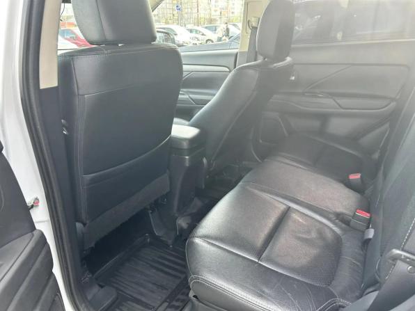 Mitsubishi Outlander III Рестайлинг с пробегом 2014 года, цена 1 265 000 рублей, 239934 км, внедорожник, Автокод Объявления