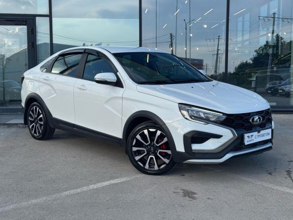Lada (ВАЗ) Vesta I Рестайлинг (NG) с пробегом 2023 года, цена 1 279 000 рублей, 64000 км, седан, Автокод Объявления