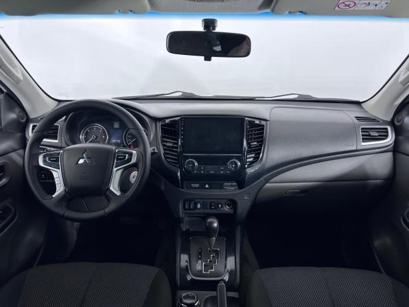 Mitsubishi L200 V с пробегом 2017 года, цена 2 050 000 рублей, 227145 км, пикап, Автокод Объявления