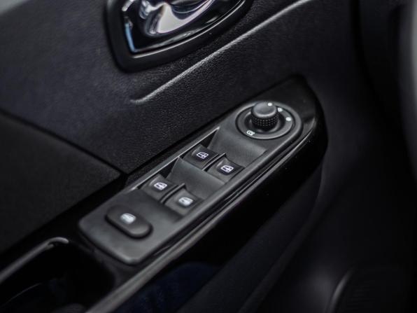 Renault Kaptur I с пробегом 2017 года, цена 1 050 000 рублей, 156051 км, внедорожник, Автокод Объявления