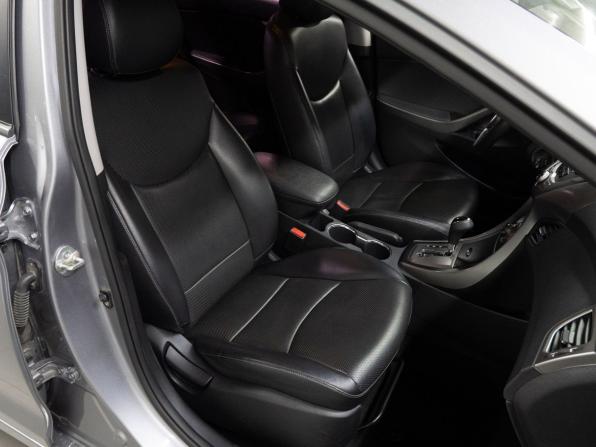 Hyundai Avante V с пробегом 2013 года, цена 990 000 рублей, 132462 км, седан, Автокод Объявления