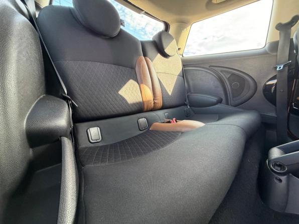 Mini Hatch II (R56) Рестайлинг с пробегом 2012 года, цена 890 000 рублей, 153500 км, хэтчбек, Автокод Объявления