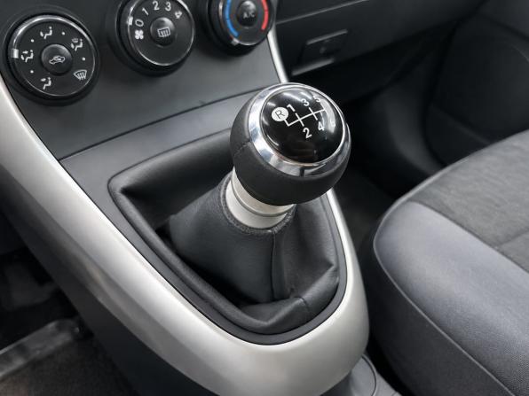 Toyota Verso I с пробегом 2011 года, цена 839 000 рублей, 307019 км, компактвэн, Автокод Объявления