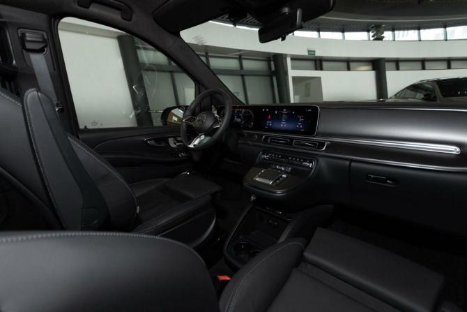 Новый Mercedes-Benz V-Класс III (W447) Рестайлинг 2 2024 года, цена 18 900 000 рублей, минивэн, Автокод Объявления