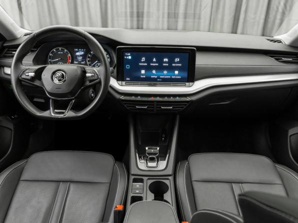 Skoda Octavia IV (A8) с пробегом 2023 года, цена 2 770 000 рублей, 69548 км, лифтбек, Автокод Объявления