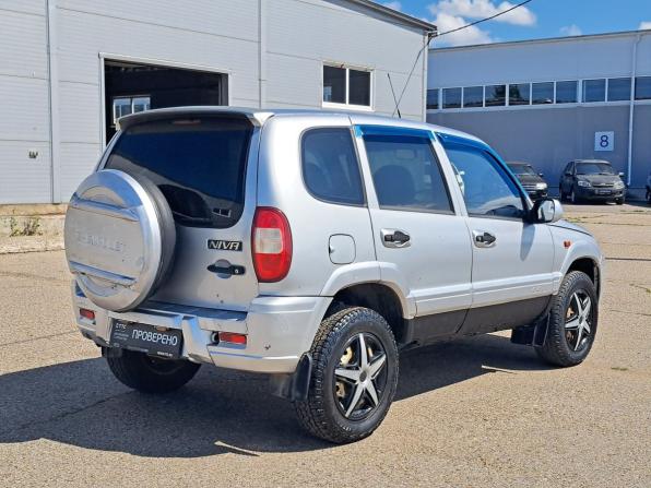 Chevrolet Niva I с пробегом 2005 года, цена 230 000 рублей, 223340 км, внедорожник, Автокод Объявления