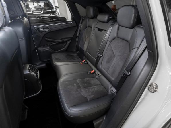 Porsche Macan I с пробегом 2016 года, цена 3 050 000 рублей, 102352 км, внедорожник, Автокод Объявления