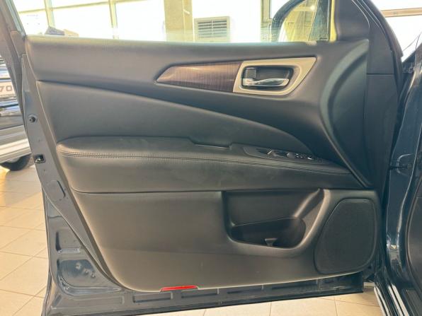 Nissan Pathfinder IV с пробегом 2015 года, цена 2 070 000 рублей, 52331 км, внедорожник, Автокод Объявления