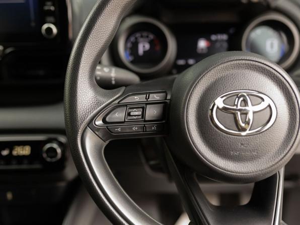 Toyota Yaris IV с пробегом 2020 года, цена 1 210 000 рублей, 105296 км, хэтчбек, Автокод Объявления