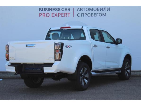 Isuzu D-Max III с пробегом 2025 года, цена 4 250 000 рублей, 73 км, offers.body_type.unknown, Автокод Объявления